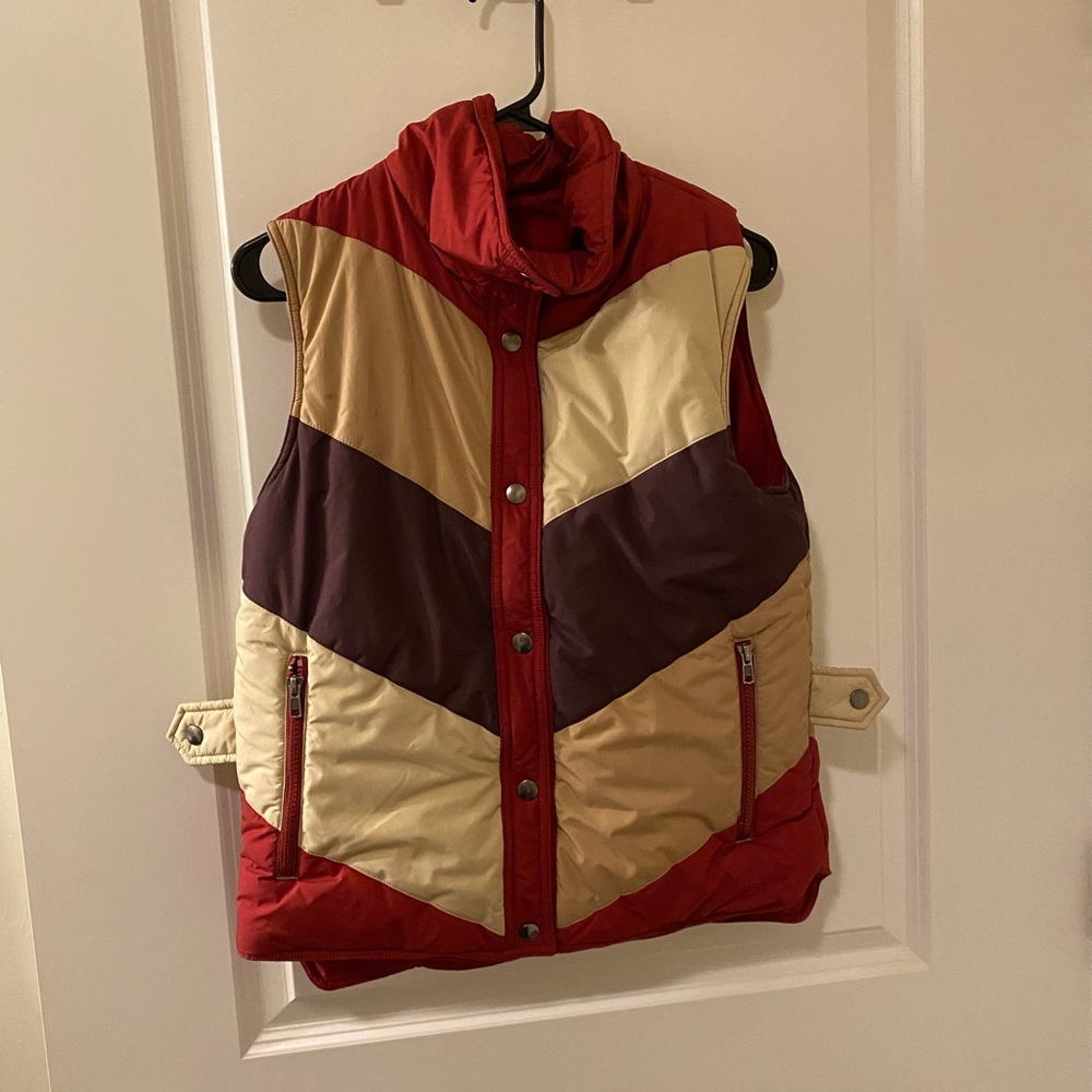 Patagonia Red Reversable Puffer Vest